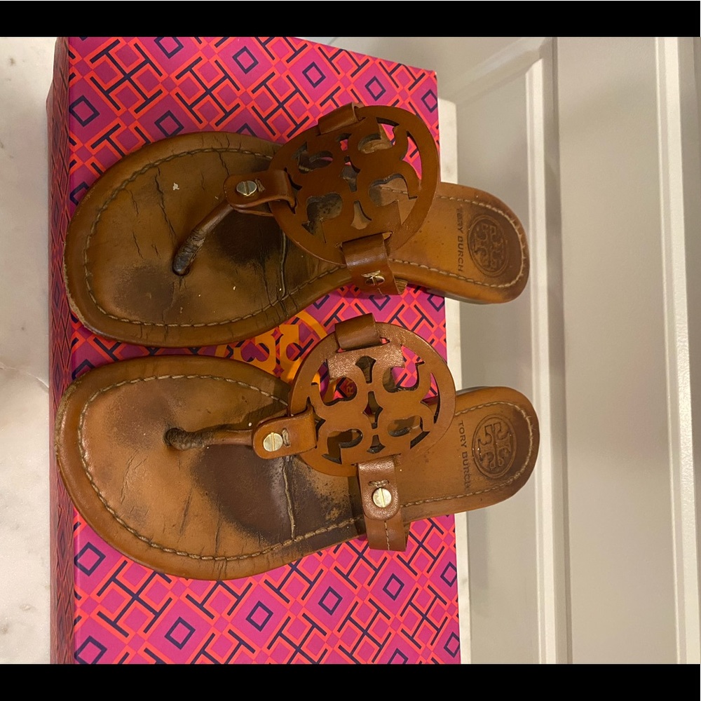 TORY BURCH MILLER SANDALS • NEED REPAIR • BOX INCLUDED